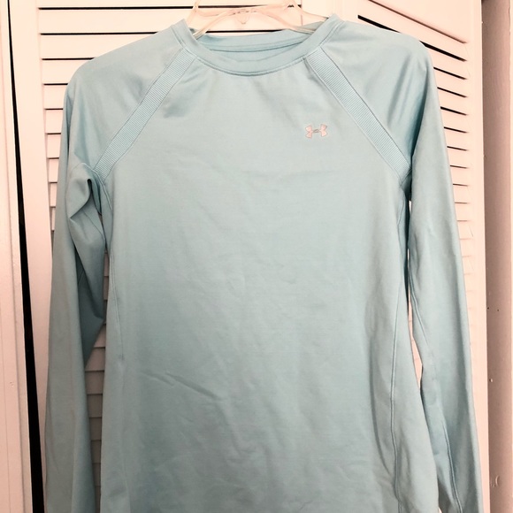 Under Armour Tops - Under Armour women’s cold gear shirt Under Armour Tops - Under Armour women’s cold gear shirt